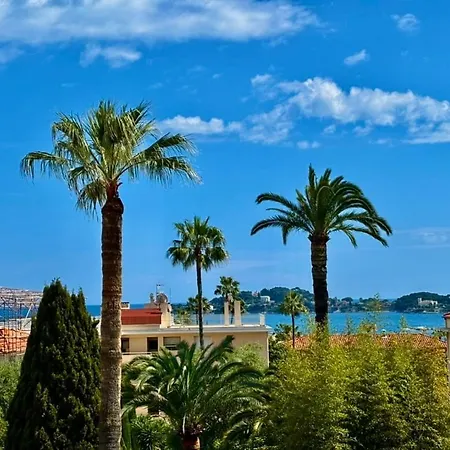 Διαμέρισμα Avec Vue Mer, Refait A Neuf - Climatise - Parking Prive *
