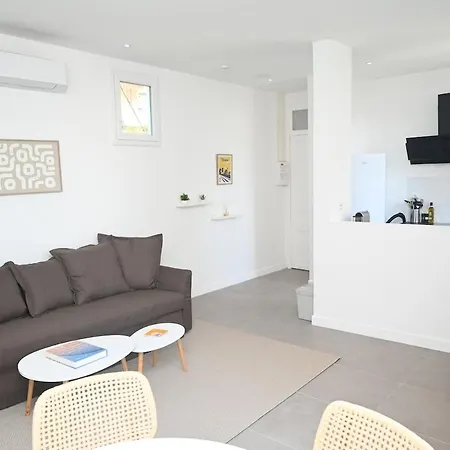 Avec Vue Mer, Refait A Neuf - Climatise - Parking Prive
