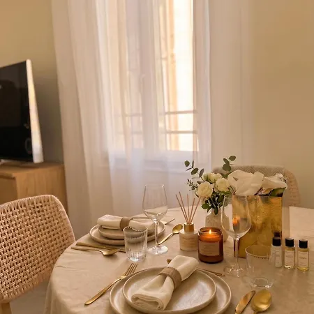 Avec Vue Mer, Refait A Neuf - Climatise - Parking Prive *