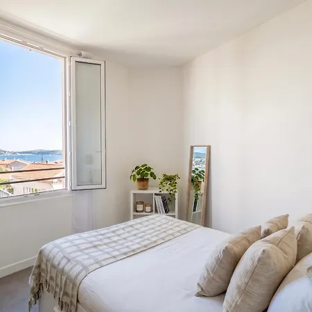 Διαμέρισμα Avec Vue Mer, Refait A Neuf - Climatise - Parking Prive